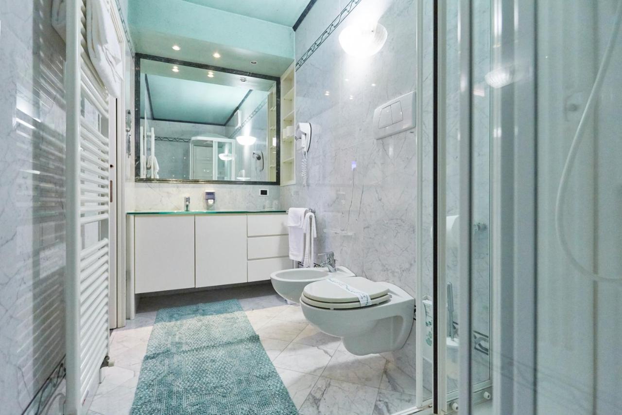 Hotel Villa Lilla Desenzano del Garda Dış mekan fotoğraf