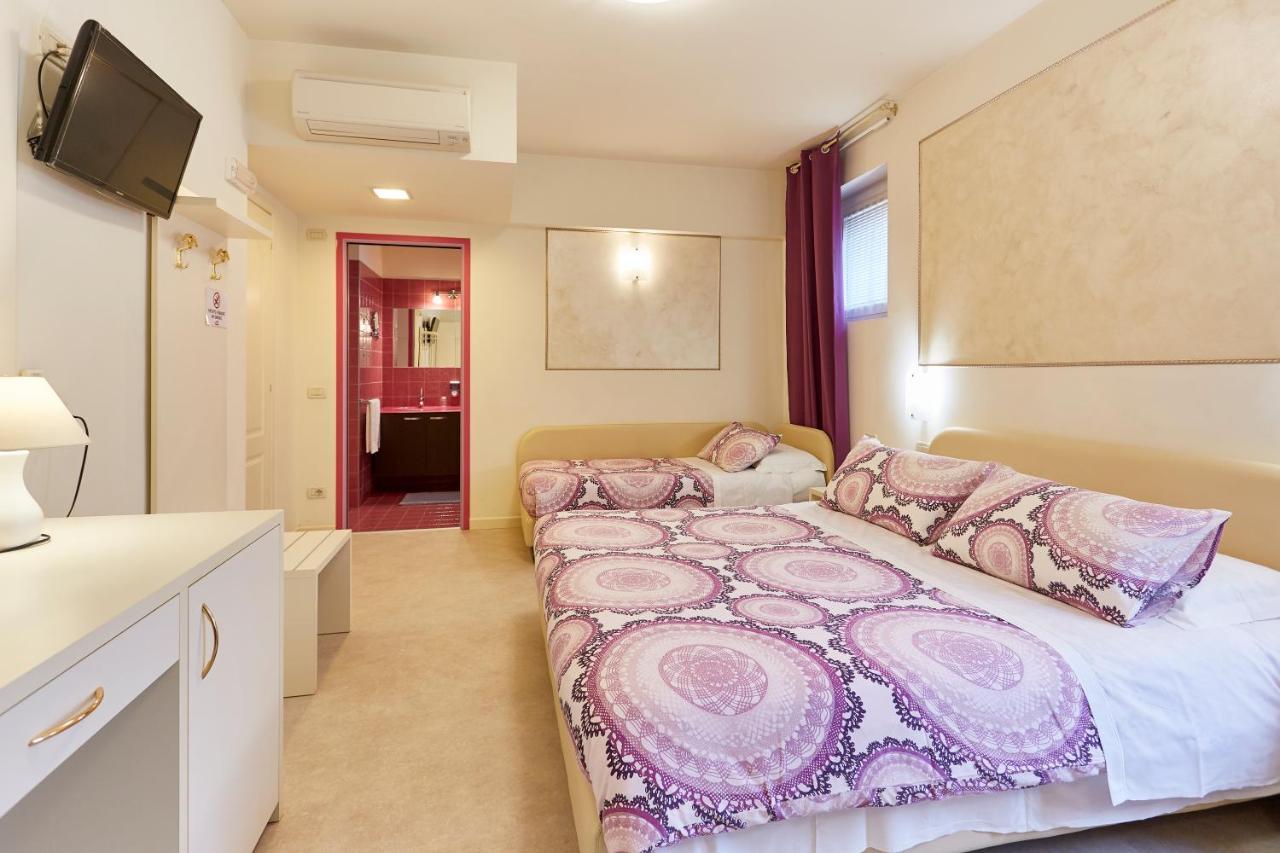 Hotel Villa Lilla Desenzano del Garda Dış mekan fotoğraf