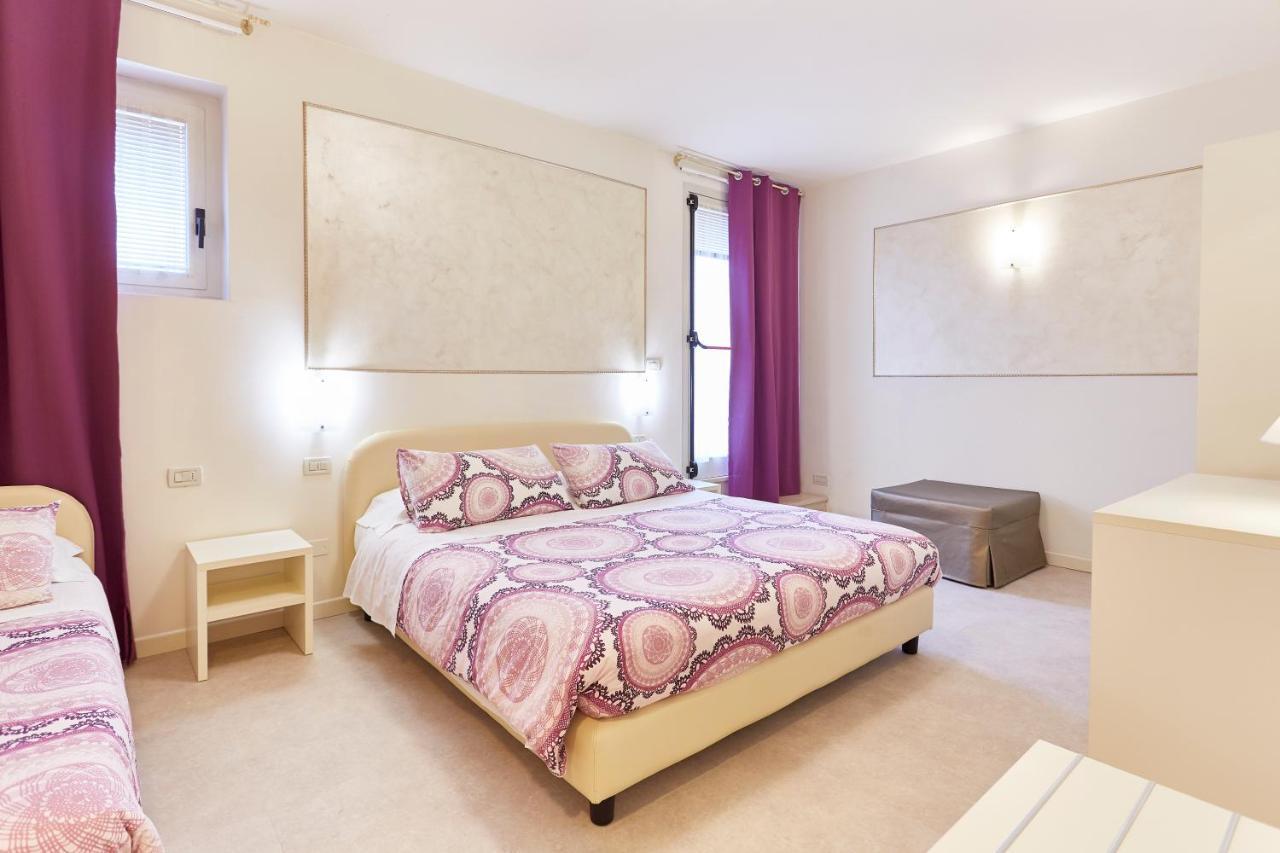 Hotel Villa Lilla Desenzano del Garda Dış mekan fotoğraf