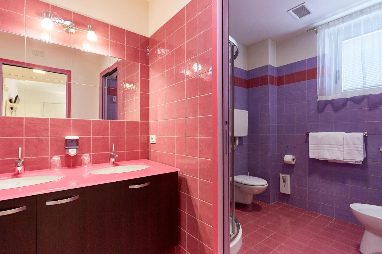 Hotel Villa Lilla Desenzano del Garda Dış mekan fotoğraf