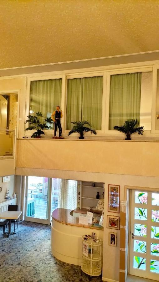 Hotel Villa Lilla Desenzano del Garda Dış mekan fotoğraf