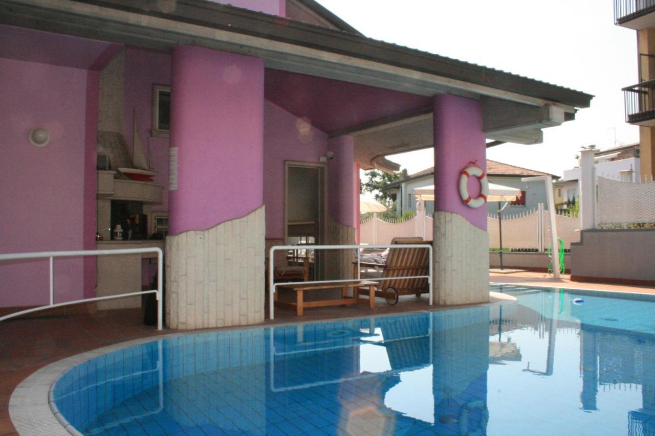 Hotel Villa Lilla Desenzano del Garda Dış mekan fotoğraf