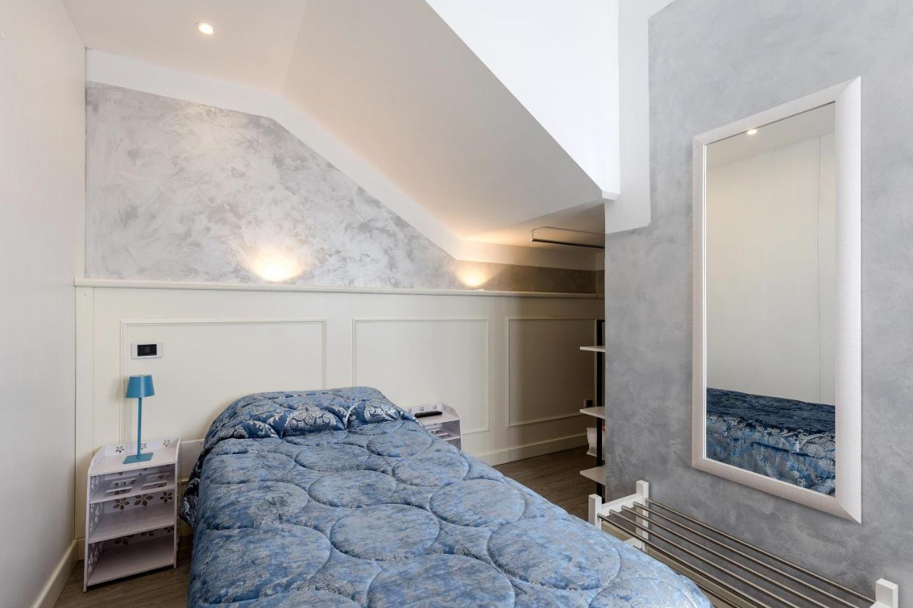 Hotel Villa Lilla Desenzano del Garda Dış mekan fotoğraf