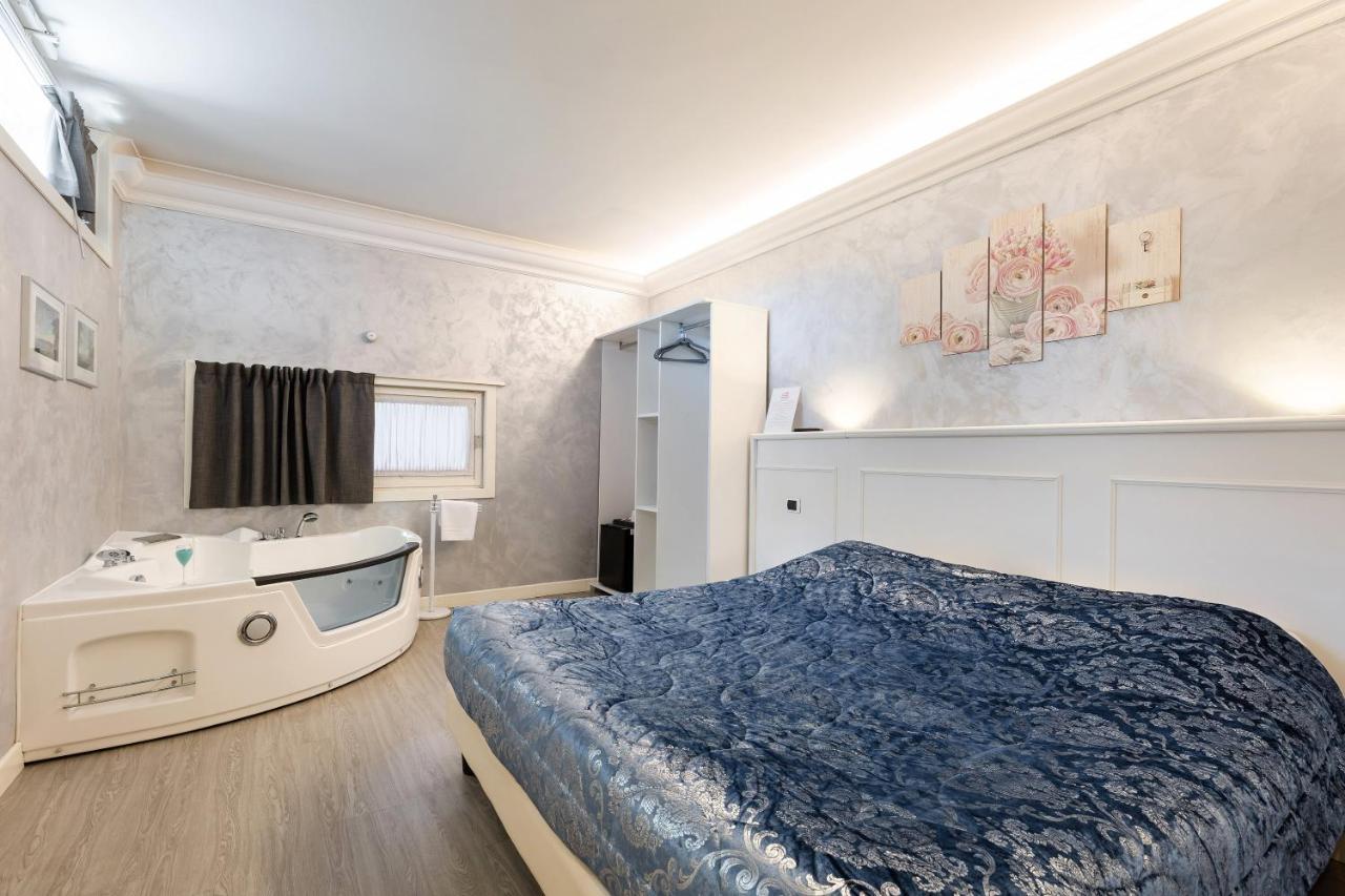 Hotel Villa Lilla Desenzano del Garda Dış mekan fotoğraf