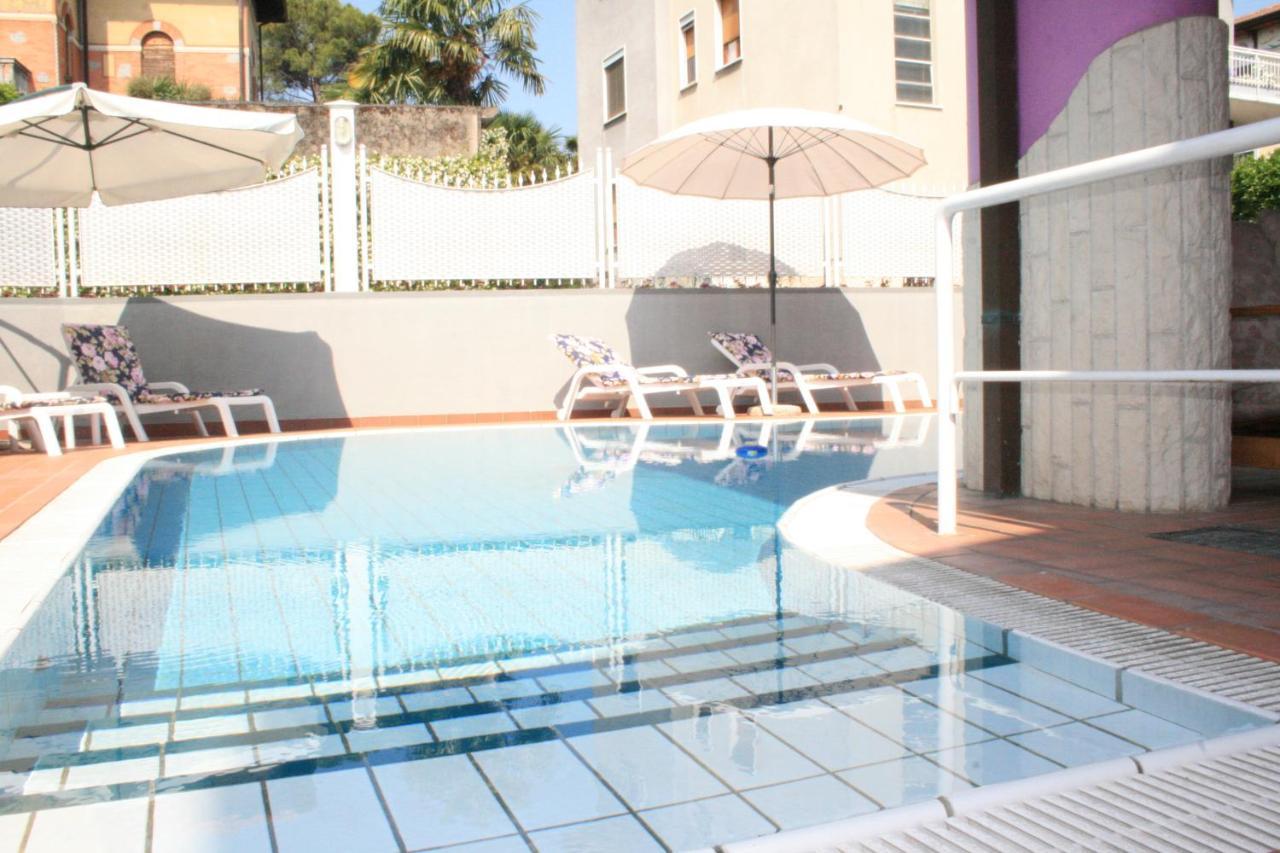 Hotel Villa Lilla Desenzano del Garda Dış mekan fotoğraf