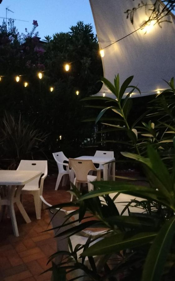 Hotel Villa Lilla Desenzano del Garda Dış mekan fotoğraf