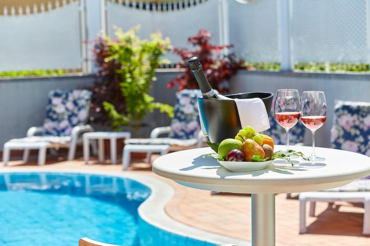 Hotel Villa Lilla Desenzano del Garda Dış mekan fotoğraf
